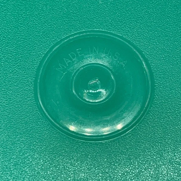 Vintage Tupperware Jadeite Green Grater and Container and Lid - Picture 6 of 11